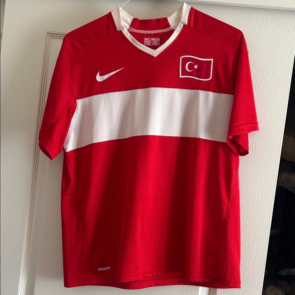 Nike Red and White, Turkey National football jersey, adult size Medium (M)